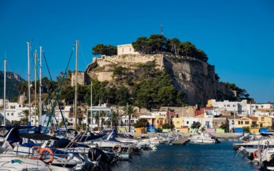 Los mejores toldos para el clima de Dénia: Cofre, FixScreen y pérgolas de lona tensada