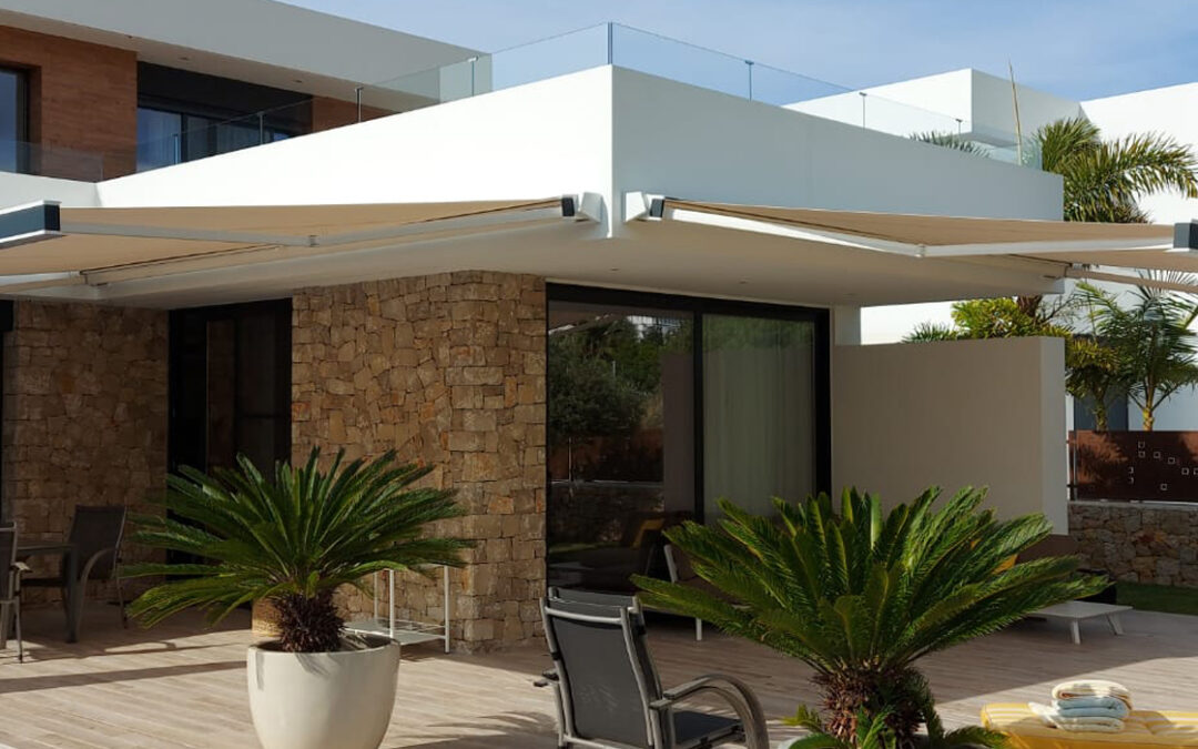 Toldo de brazo invisible o toldo con cofre: ¿cuál elegir para tu terraza?